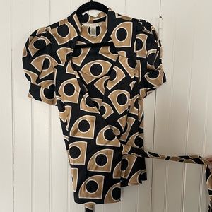 Diane von Furstenberg silk black and beige/tan wrap shirt